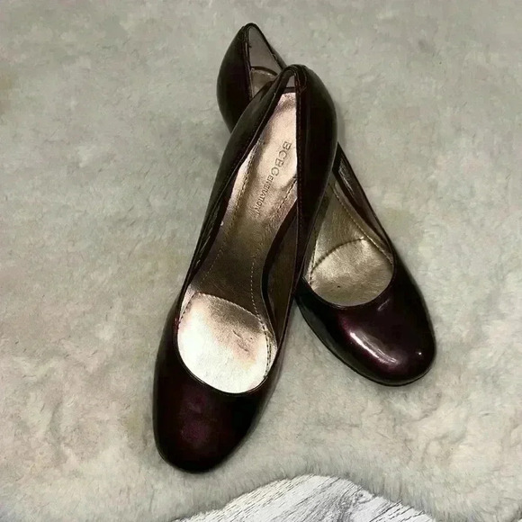 BCBG  Burgundy Heels - Picture 1 of 8